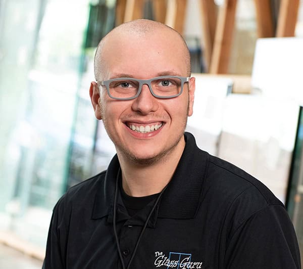 Gurnee, IL Glass Company Glass Shop The Glass Guru