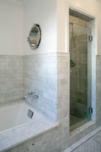 Walk-In vs. Step-In Showers - Garrety Glass