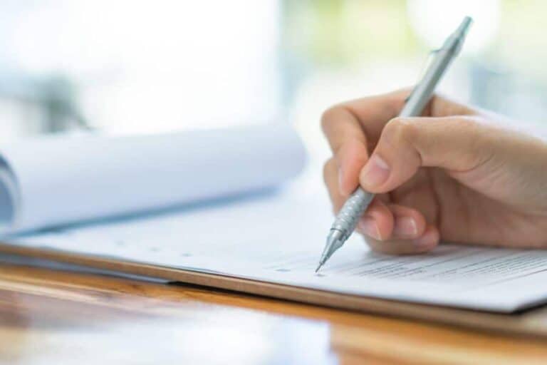 Discovery Process 8 AdobeStock 139264234 900x600 1